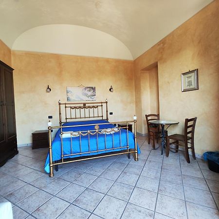 Bed and Breakfast Le Grotte à Riposto Extérieur photo