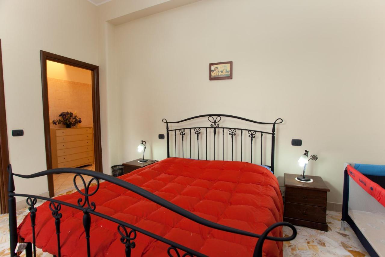 Bed and Breakfast Le Grotte à Riposto Extérieur photo