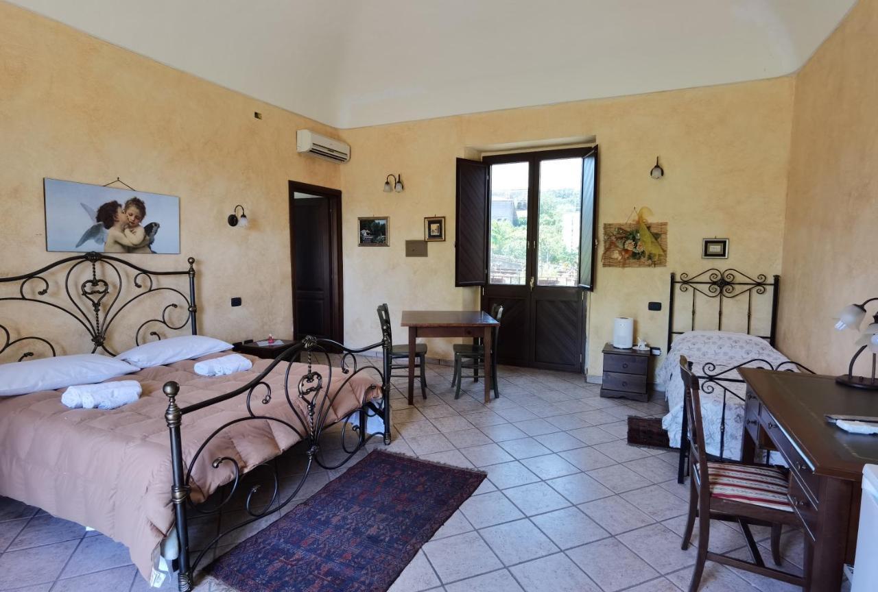 Bed and Breakfast Le Grotte à Riposto Extérieur photo